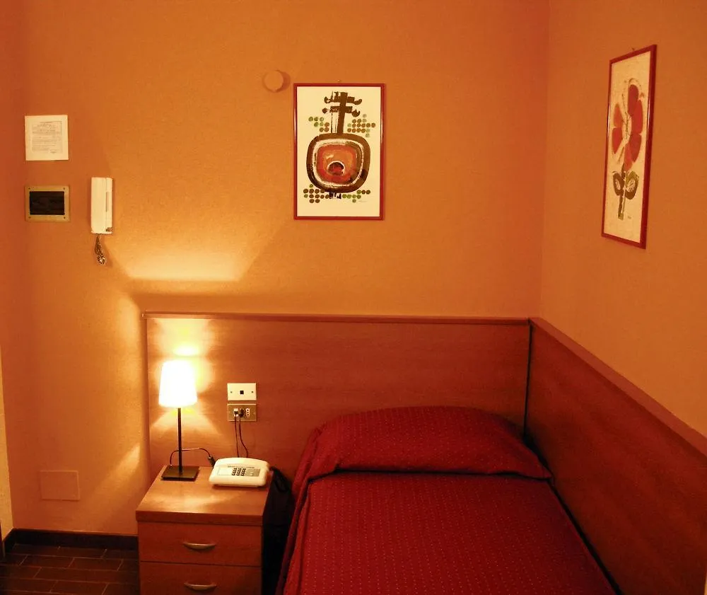 Hotel Forum Rozzano 3*,  Italy